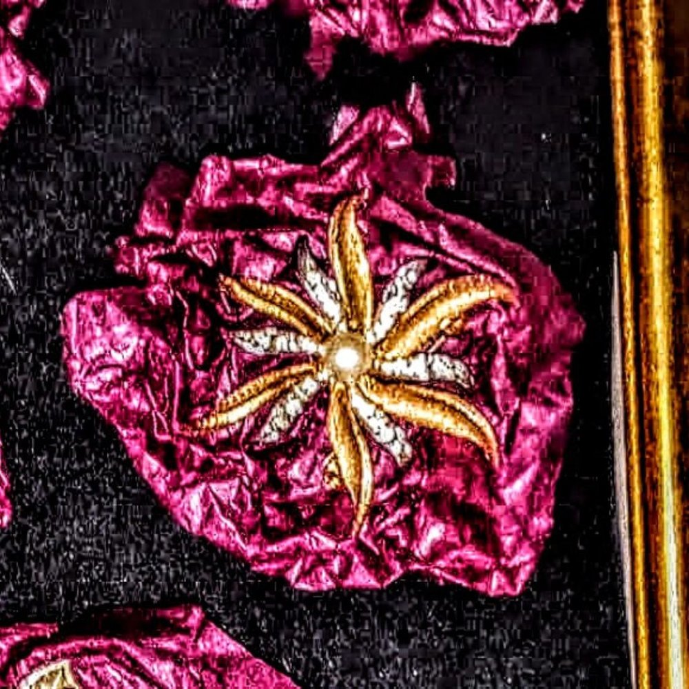 Vintage Elegant Flower Gold-tone and Silver-ton Brooch Pin Flower Star Pearl